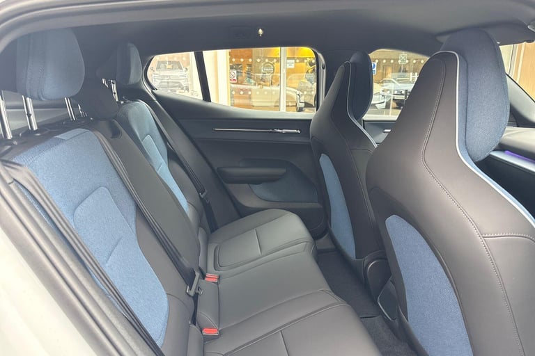 2025 Volvo EX30 Single Motor Extended Range 69kWh Plus SUV 5dr Electric Auto (272 ps) ESTATE Elec...