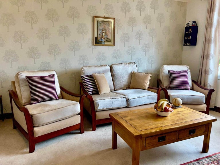 3 Piece Suite mahogany