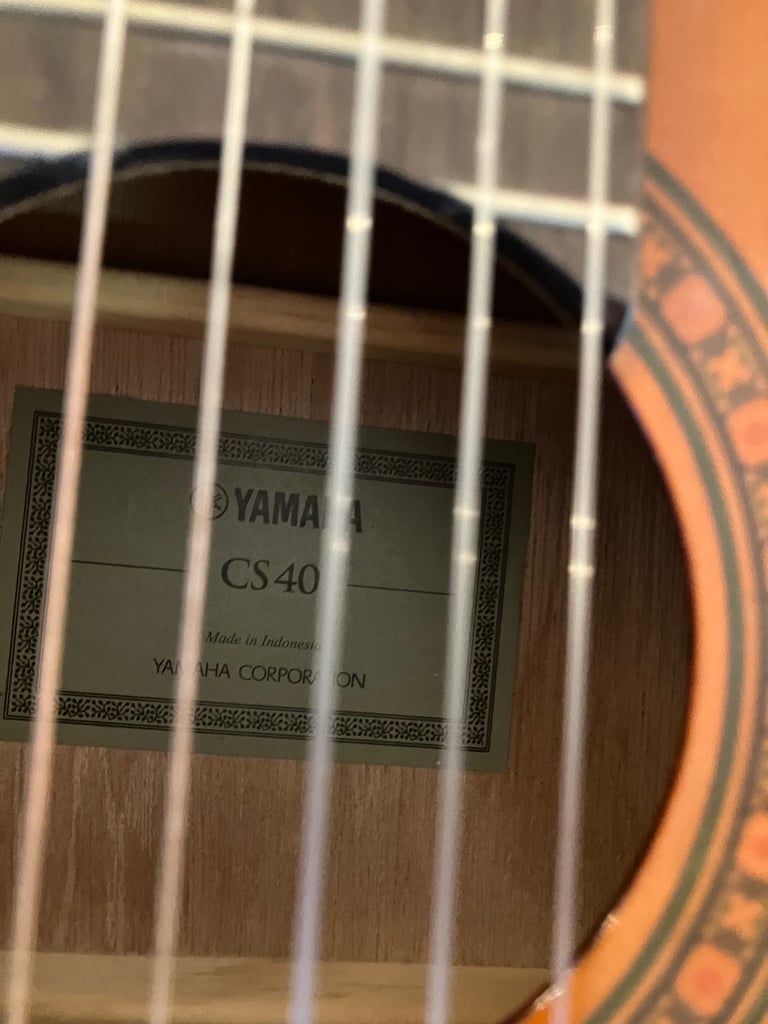 3/4 size Yamaha CS40 guitar