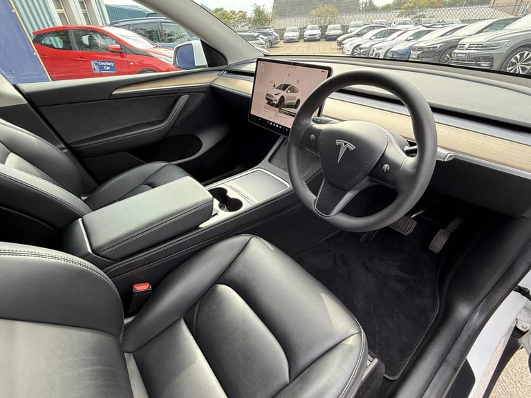 2022 Tesla Model Y (Dual Motor) Long Range SUV 5dr Electric Auto 4WDE (384 bhp) SUV Electric Auto...