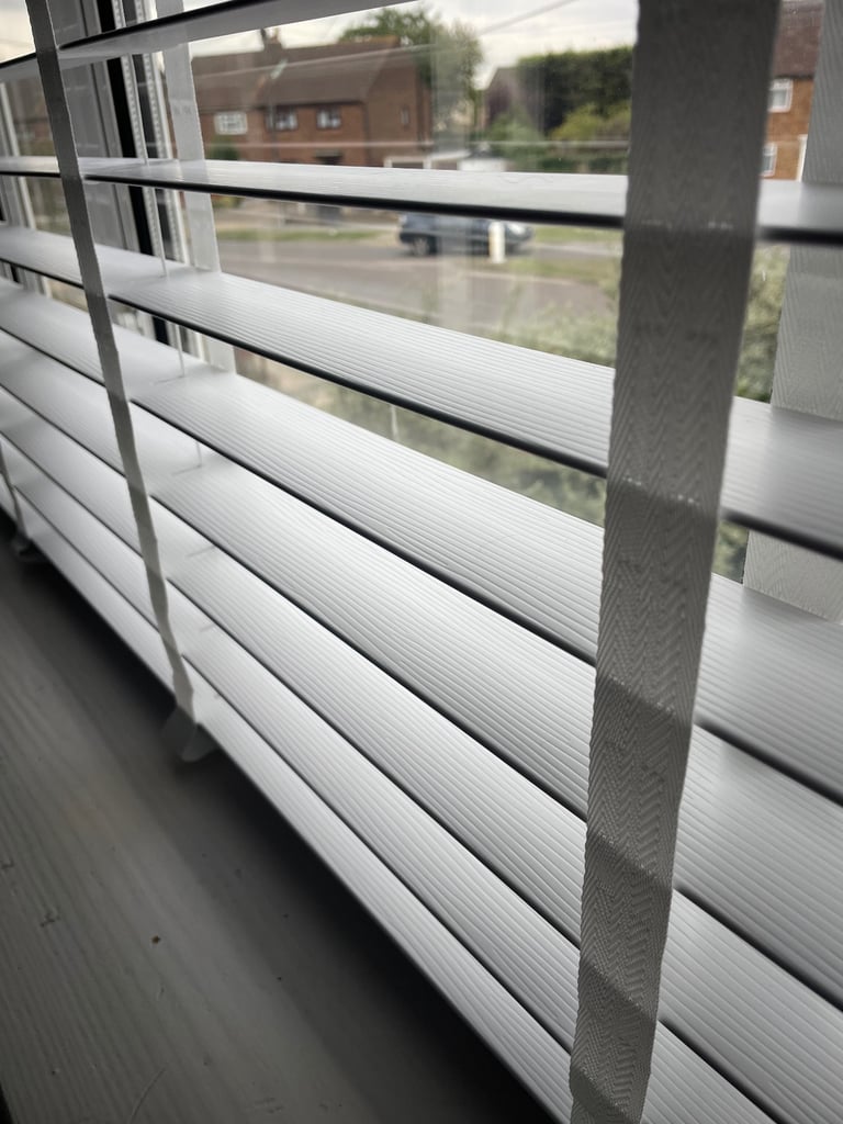 WHITE FAUX WOOD BLIND, NEW, 145cm x 120cm