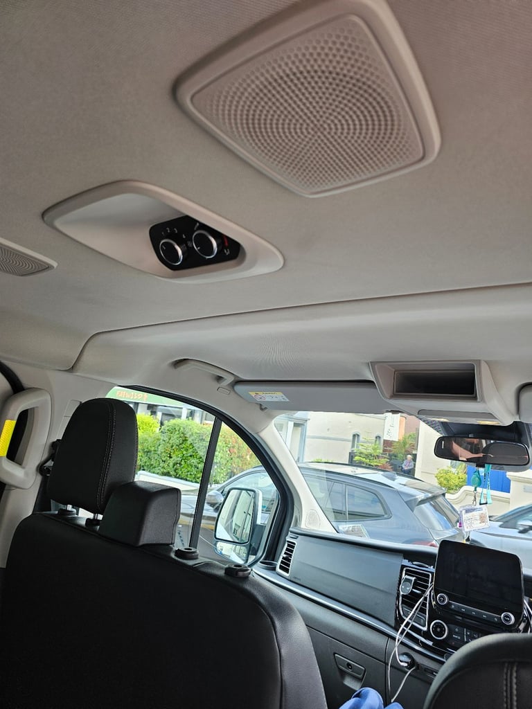 Ford, TOURNEO CUSTOM, MPV, 9 SEATS, 2023, Manual, 1996 (cc), 4 doors