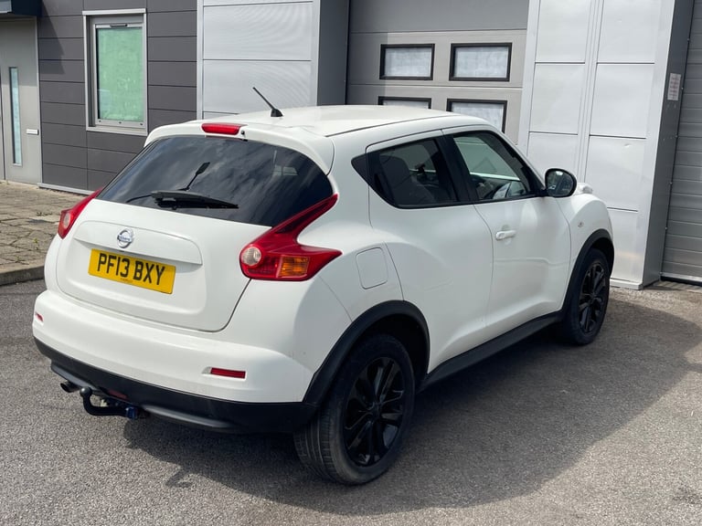 2013 Nissan Juke 1.6 Acenta 5dr [Premium Pack] HATCHBACK Petrol Manual