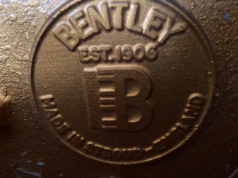 PIANO: Bentley Compact 85C Upright, in bright mahogany