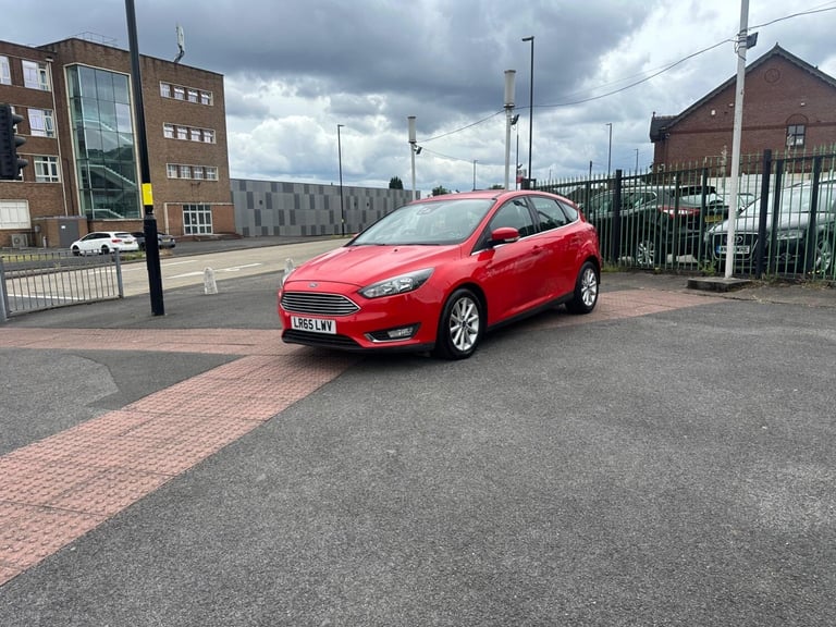 2015 Ford Focus 1.0T EcoBoost Titanium Euro 6 (s/s) 5dr HATCHBACK Petrol Manual