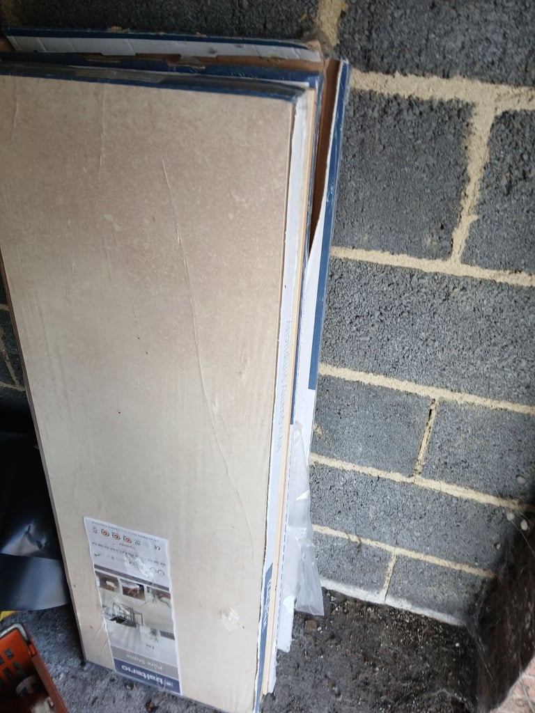 Laminated flooring packs 