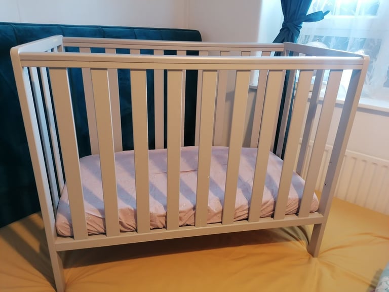 Baby Cot Good Condition