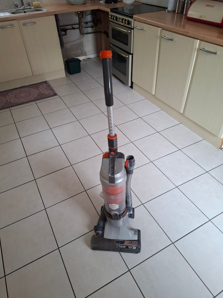 image for UPRIGHT VAX VACUM CLEANER