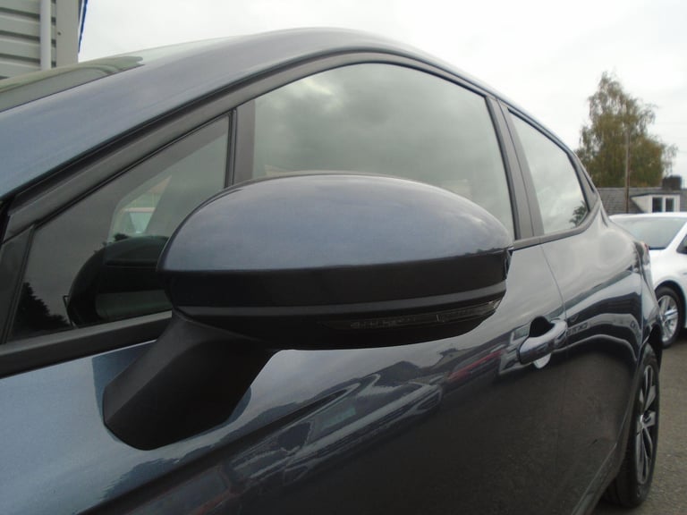 2022 Renault Clio 1.0 TCe Iconic Euro 6 (s/s) 5dr HATCHBACK Petrol Manual