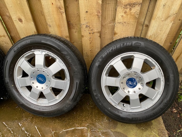 Ford Transit Connect MK1 Limited 15” Alloys 5x108