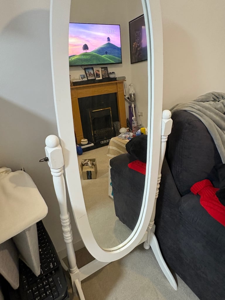 Full length standing mirror 