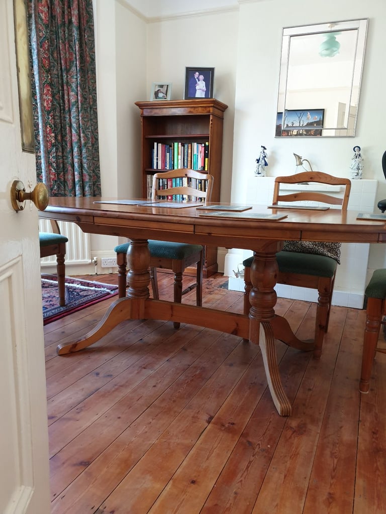 Pine Dining Table with 6 Chairs