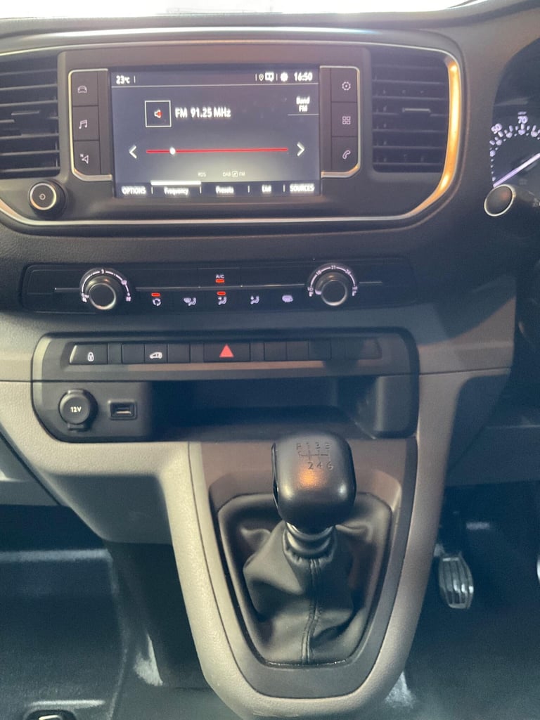 2020 Vauxhall Vivaro 2900 1.5d 100PS Dynamic H1 Van PANEL VAN DIESEL Manual