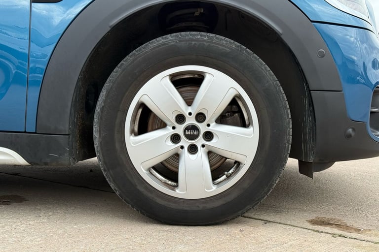 2019 MINI Countryman 1.5 Cooper Classic 5dr [Comfort Pack] Hatchback PETROL Manual