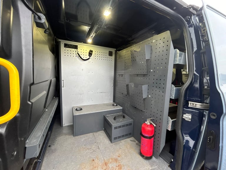 2017 Ford Transit Custom 2.0 TDCi 130ps Low Roof Van PANEL VAN Diesel Manual