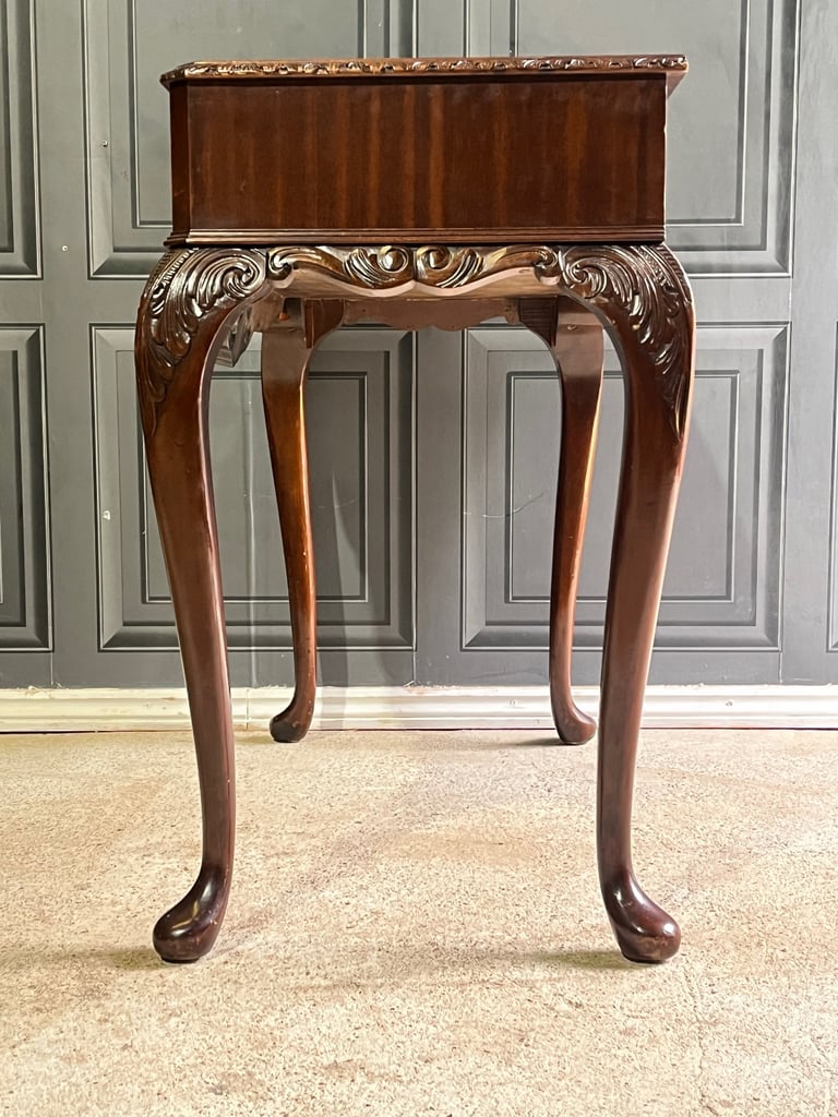 Antique STYLE  Mahogany Wood &  Leather Top  Console table / Writing Desk
