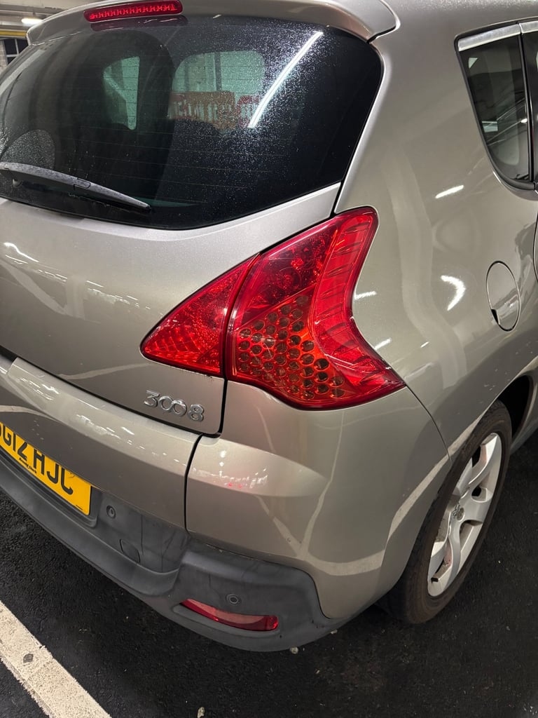 Peugeot, 3008, Hatchback, 2012, Manual, 1560 (cc), 5 doors