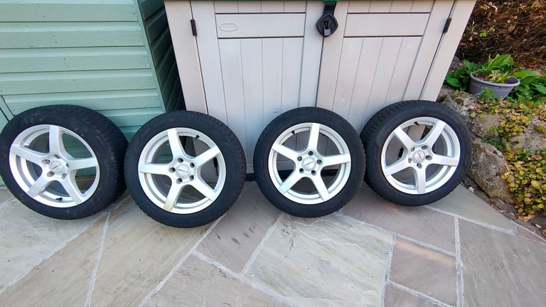 5 Spoke 16" Alloy Wheels and tyres 