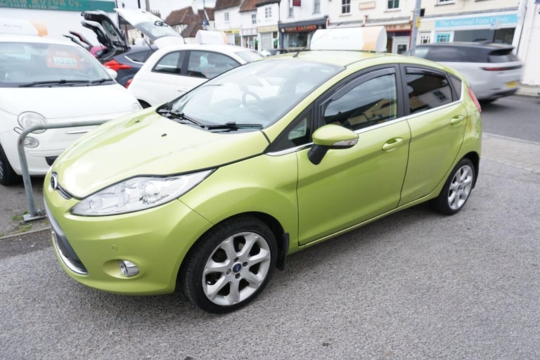 2010 Ford Fiesta 1.6 Titanium 5dr HATCHBACK Petrol Manual