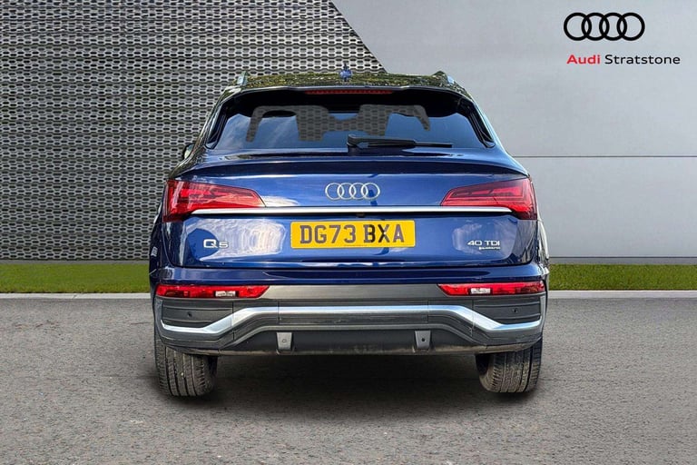 2023 Audi Q5 40 TDI Quattro S Line 5dr S Tronic SUV Diesel Automatic