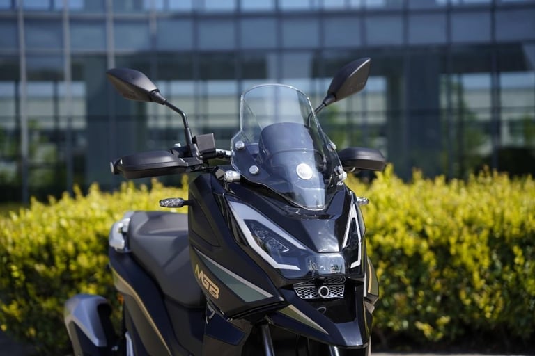 NEW MGB AMAX 125cc Automatic Scooter Learner Legal City Commuter Excellent MP...