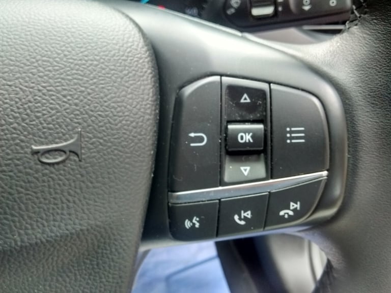 2018 Ford Focus 1.0 EcoBoost FSH 125 Titanium 5dr HATCHBACK Petrol Manual