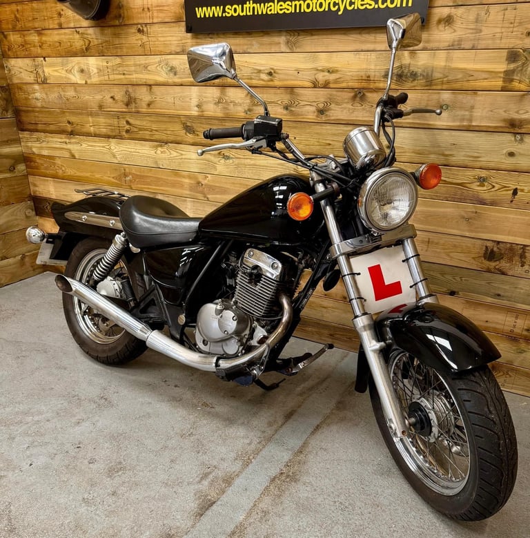 Suzuki GZ Marauder 125 / 2006 model / just 15,448 miles!