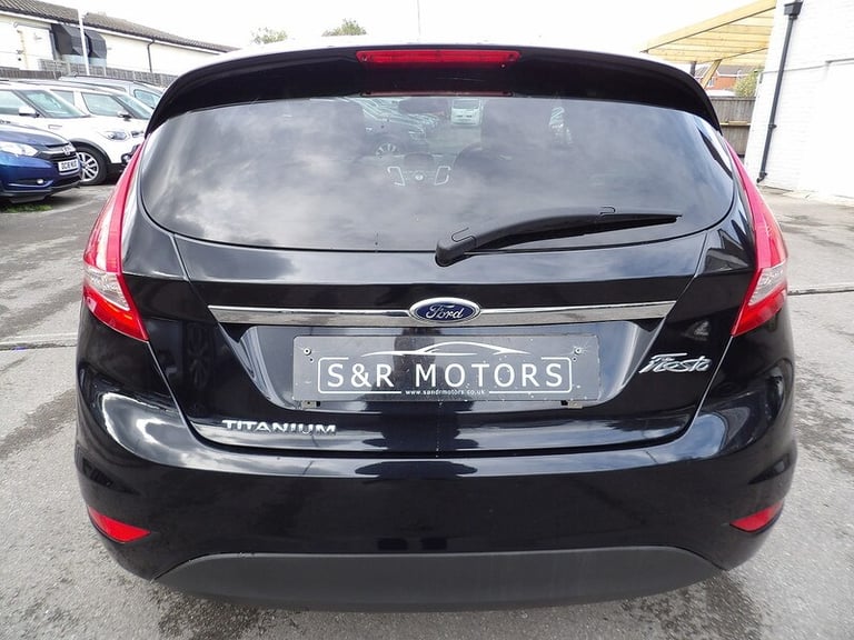 2012 Ford Fiesta Titanium Hatchback Petrol Manual