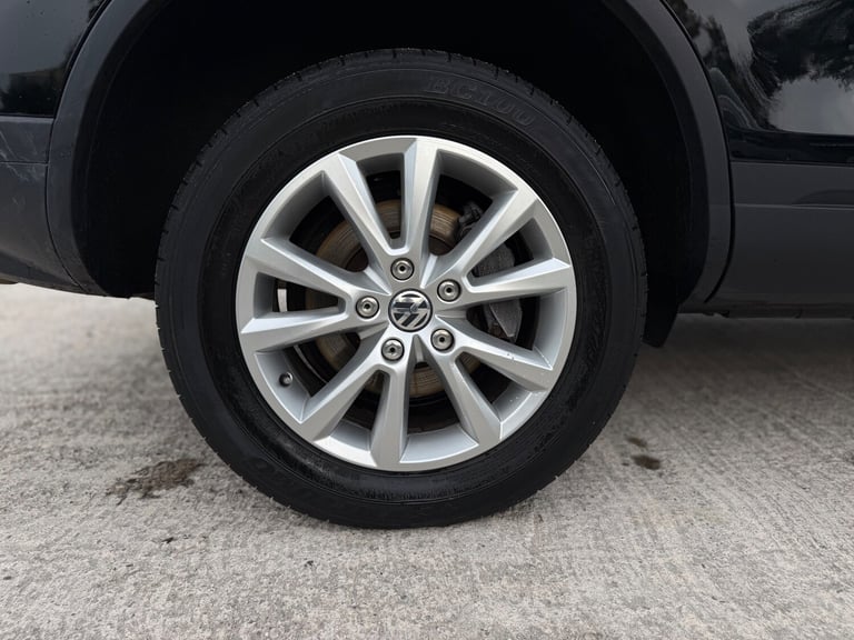 2015 Volkswagen Touareg 3.0 TDI V6 BlueMotion Tech Escape SUV 5dr Diesel