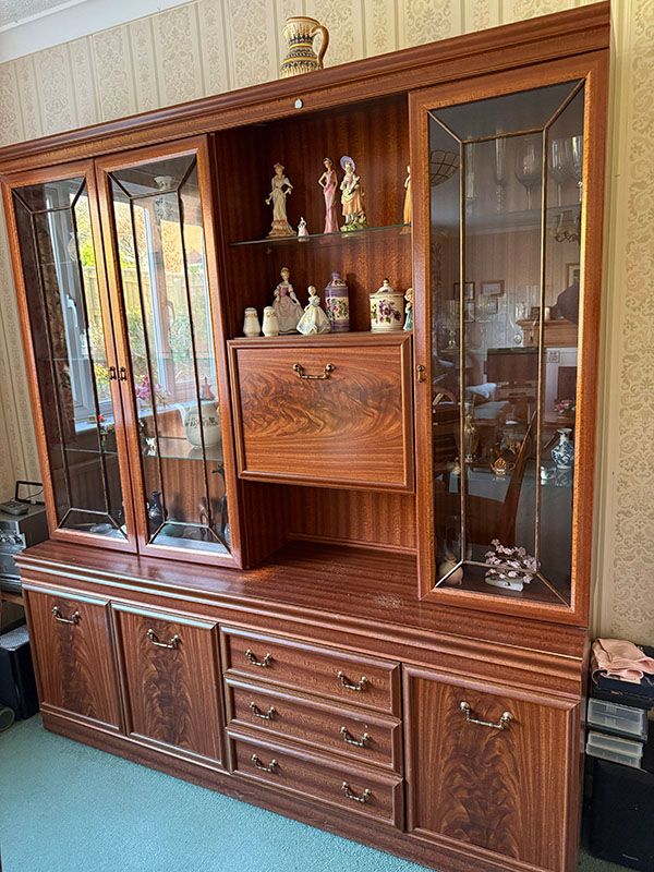 image for Mahogany Veneer Dresser