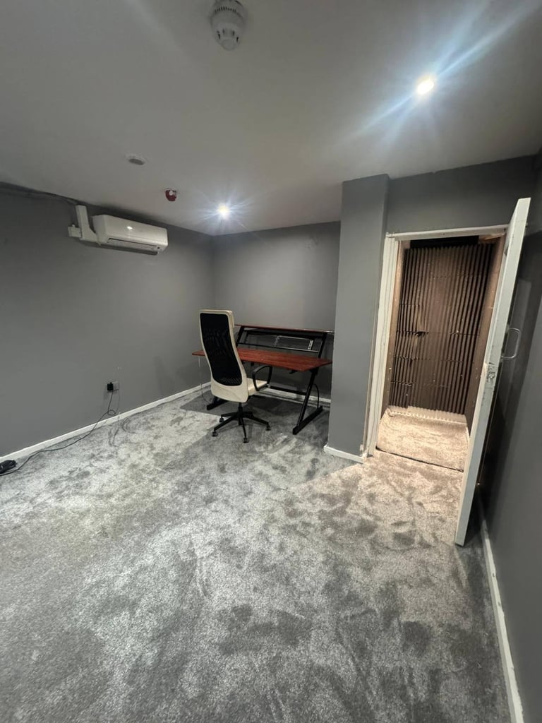 MUSIC STUDIO, PODCASTS TO RENT BERMONDSEY SOUTH EAST LONDON