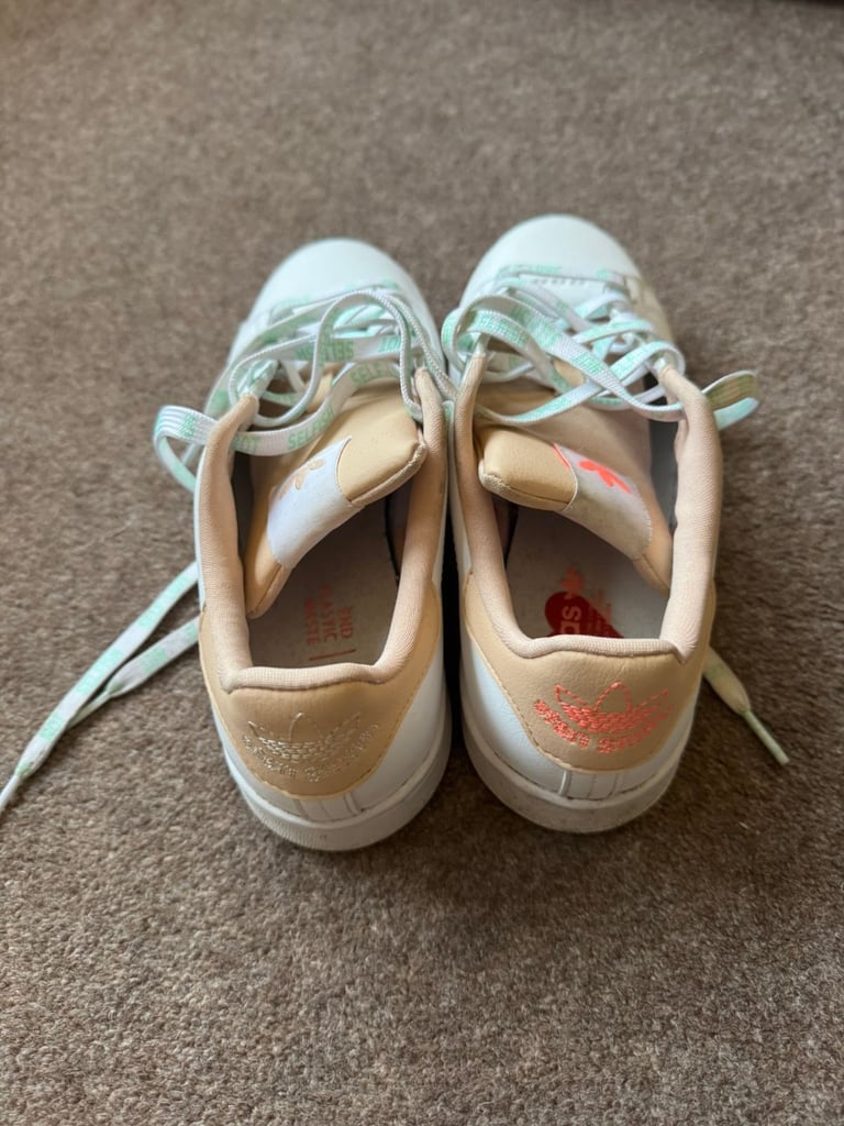 Adidas Stan Smith Woman's Trainers, size 4.5