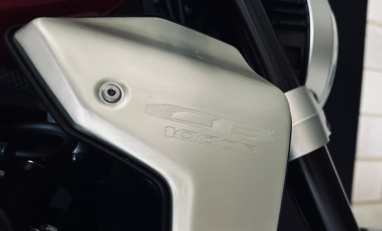 STUNNING 2019/19 HONDA CB1000R MOTORCYCLE 