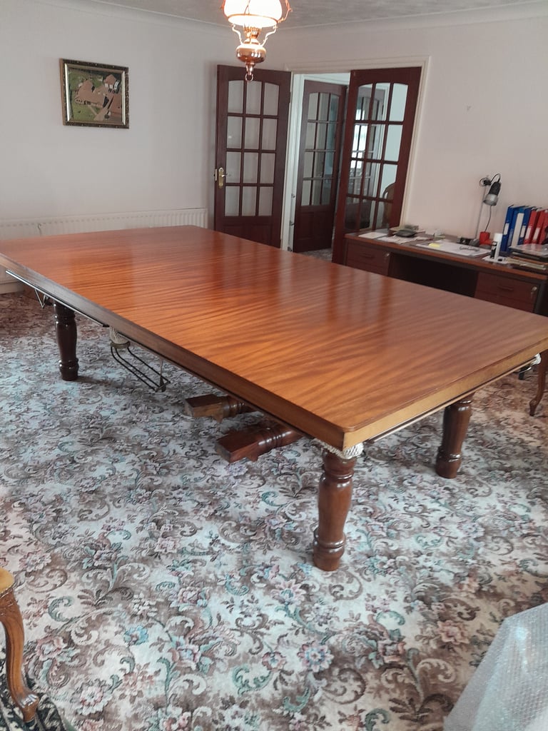 Snooker/Pool table
