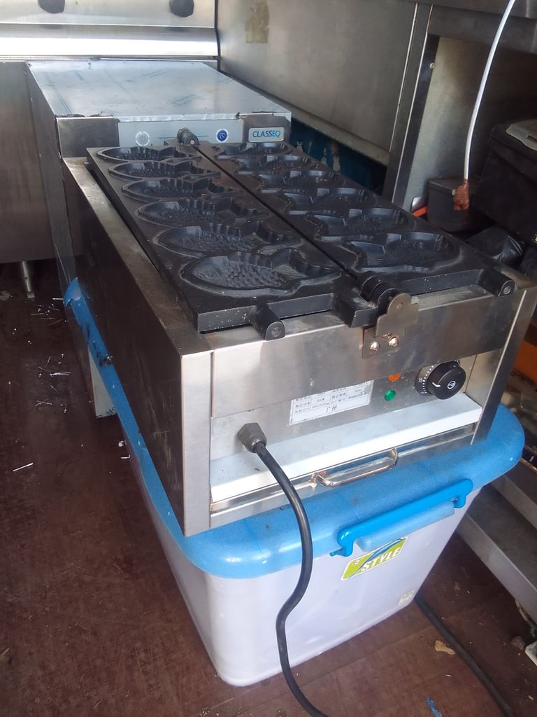 Catering equipment commercial coffee machine Pizza breakfast trailer restaurant kitchen items