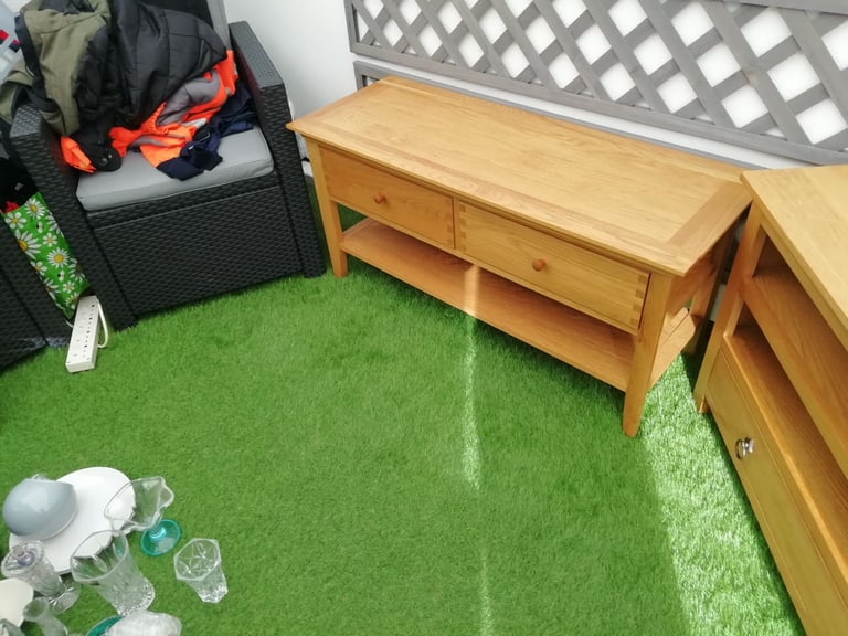 image for Small table/TV stand