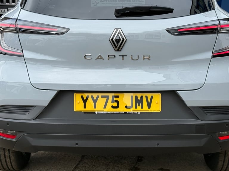 2025 Renault Captur 1.0 TCE 90 Evolution 5dr, UNDER 10 MILES, SEPTEMBER 2028 RENAULT WARRANTY,  H...