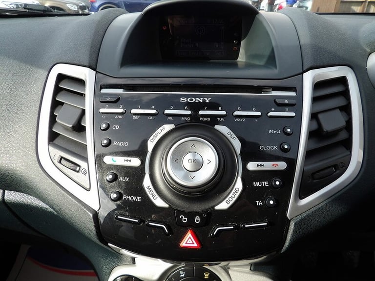 2012 Ford Fiesta Titanium Hatchback Petrol Manual