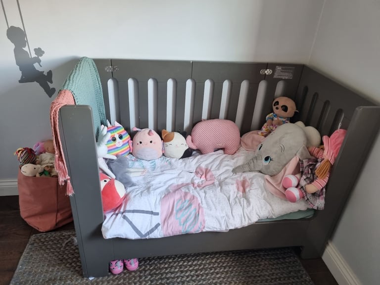 image for Baby bloom cotbed