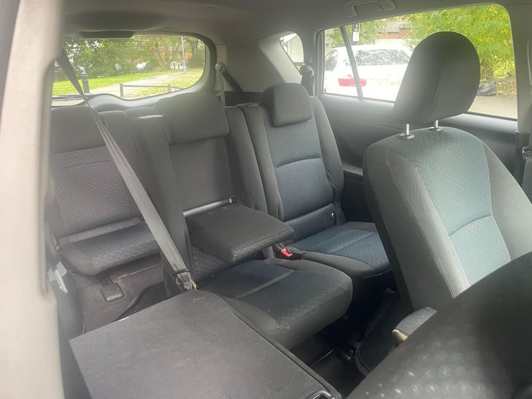 Toyota verso automatic 1.8 petrol 7 seaters ulezfree