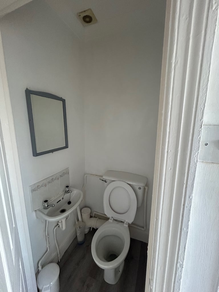 Large double room Grove Uplands SA2