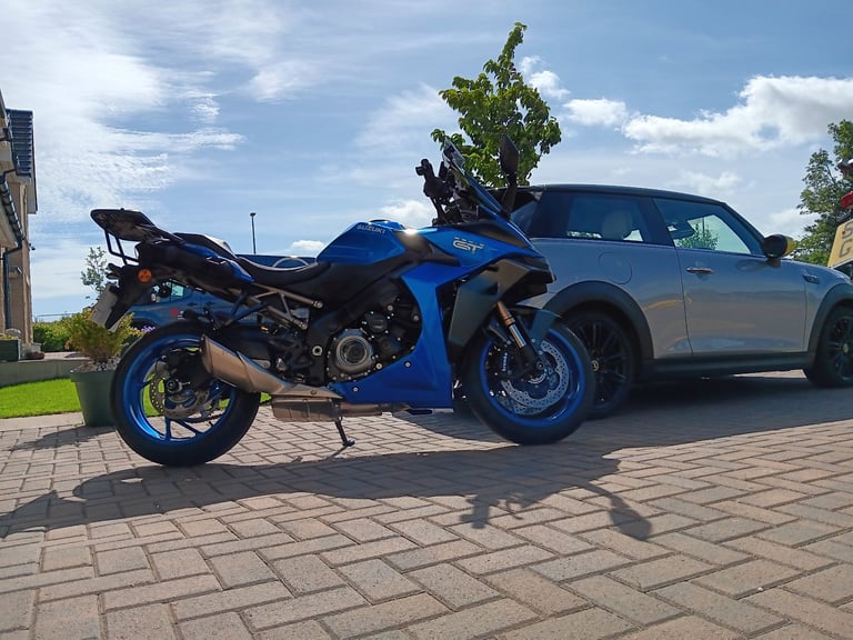 SUZUKI GSX-S 1000GT PLUS