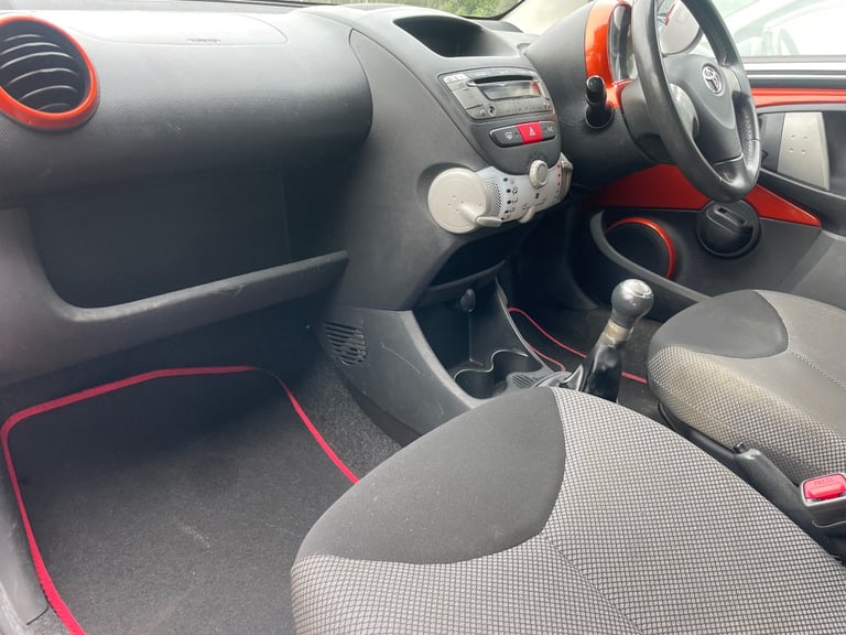 TOYOTA AYGO 1.0 VVT-I FIRE 12 REG ORANGE 5 DOOR MOT MARCH 30TH 2026 TAX £20 LOW INSURANCE 60+MPG