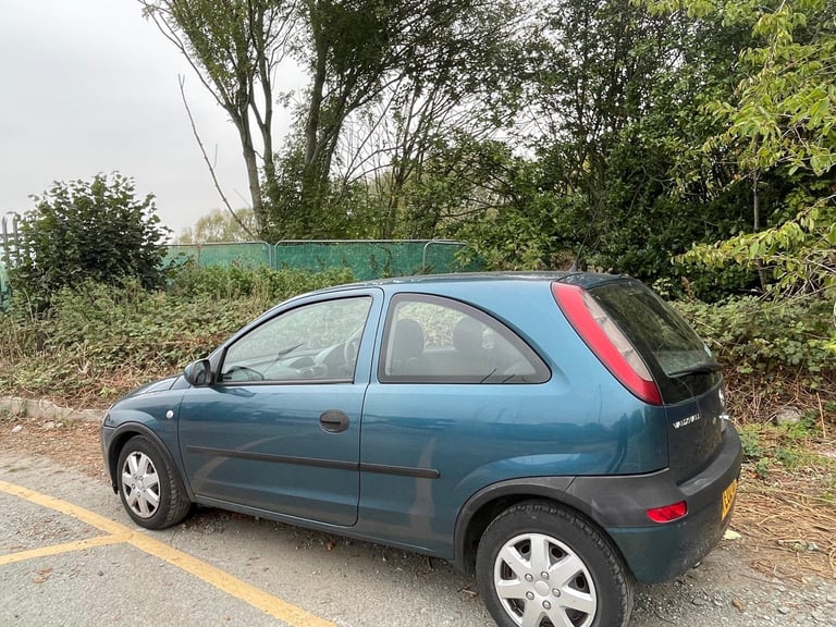 VAUXHALL CORSA 1.0 COMFORT 02 REG BLUE 3 DOOR MOT APRIL 6TH 2026 LOW INSURANCE 50+MPG