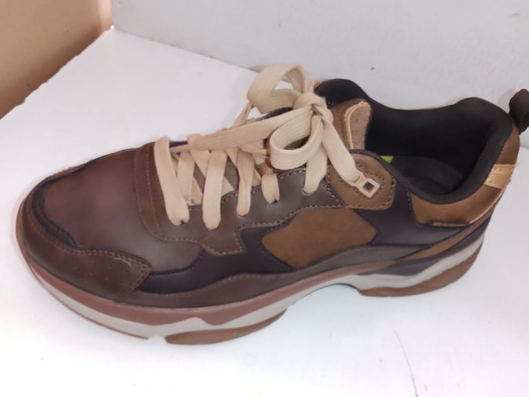 MEN'S SKECHERS TRAINER SHOES, UK 8.5, EUR 42.5, CASUAL/WALKING/HIKING/CYCLING