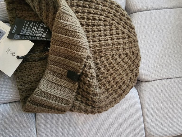 All Saints Thermal stitch Beanie hat New with tags Neo Green XL