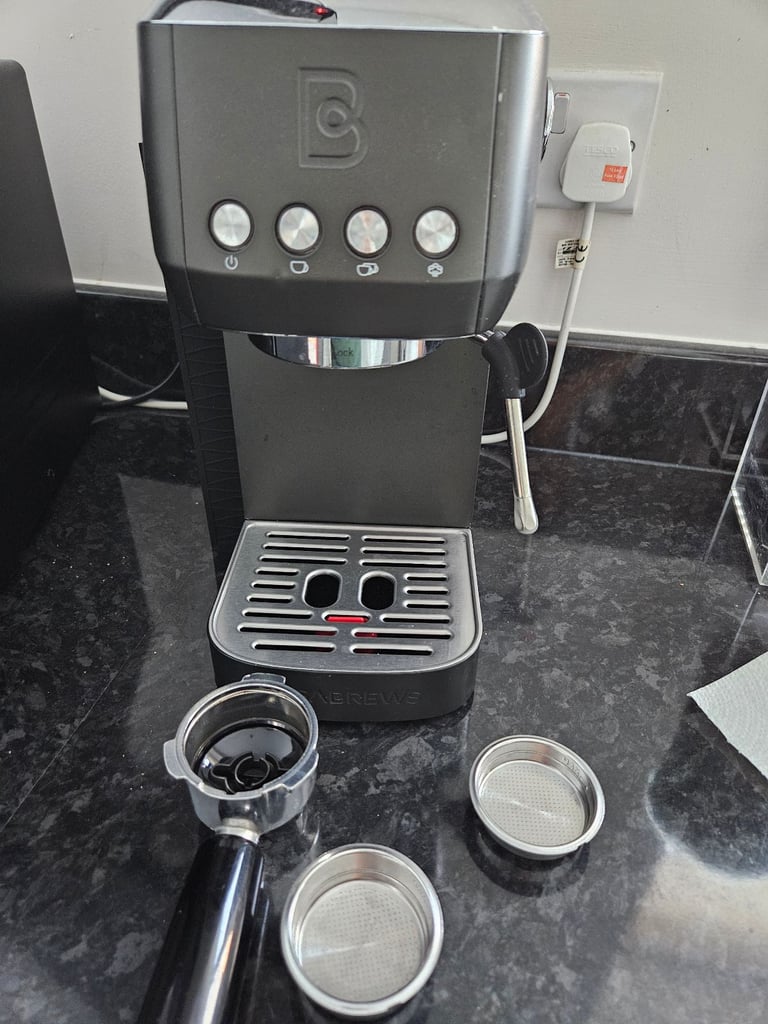 image for Casabrews 3700 espresso machine 