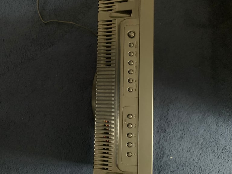 Linsar 21in Television & Remote Control