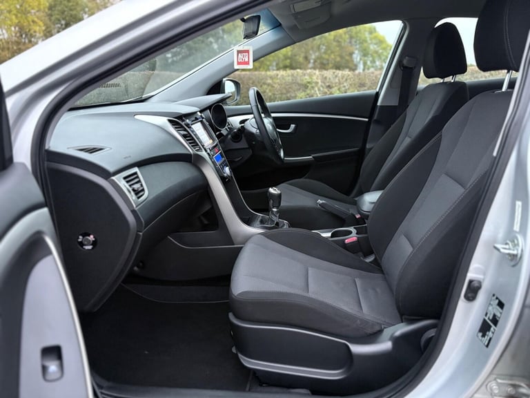 2012 Hyundai i30 1.6 CRDi [128] Blue Drive Style Nav 5dr HATCHBACK DIESEL Manual