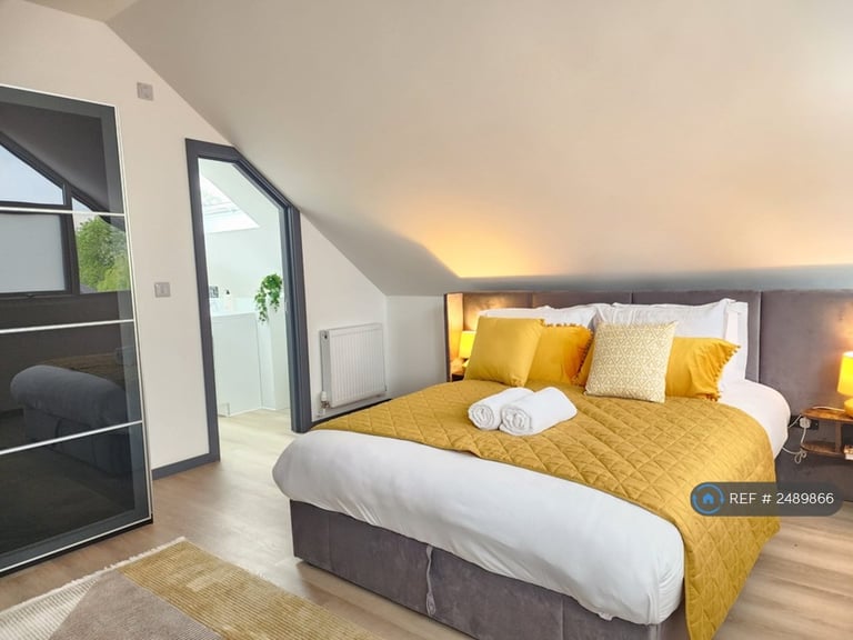 3 bedroom flat in Bicester Road, Kidlington, OX5 (3 bed) (#2489866)